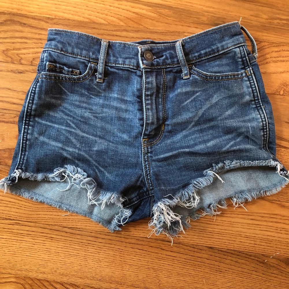 Hollister Cutoff High Rise Denim Shorts - Picture 1 of 2